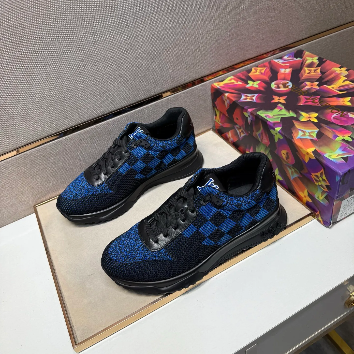 ⬛️Men's shoes 💰p540 [LV～] Men's casual shoes 2025z cabinet sales simultaneously 🔶Size: 38-44 #️⃣ 🔷4 colors🔜The upper is made of multi-material splicing➕Mesh lining, comfortable and breathable, sole: original comfortable and wear-resistant outsole, ⚠️real thing📱photographed🎬real thing is better📢📢📢